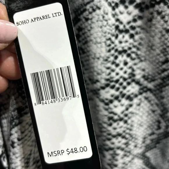 SOHO Apparel Wide leg, crop,snake skin print elastic waist w/tie, pockets,summer - Picture 7 of 11